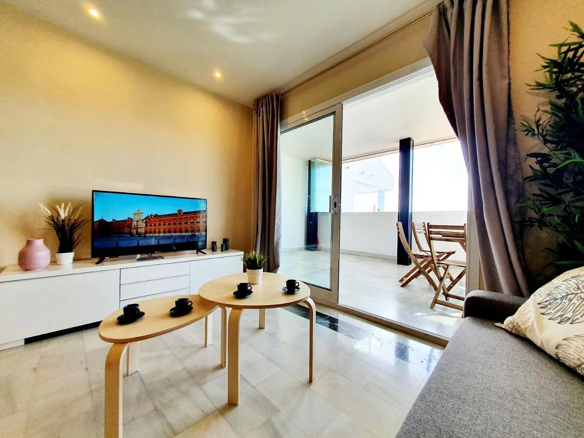 Cozy Apartment On The Beach Sitio de Calahonda