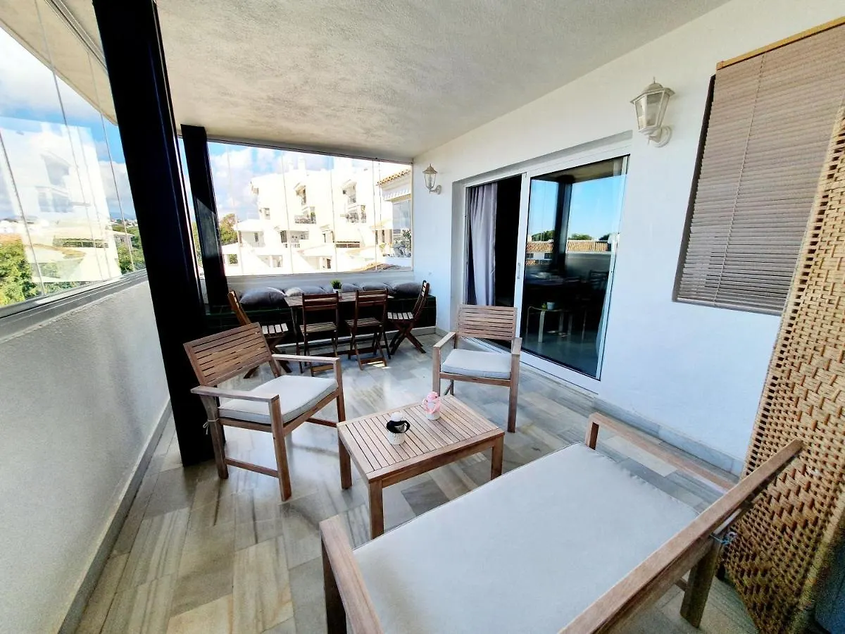 Cozy Apartment On The Beach Sitio de Calahonda