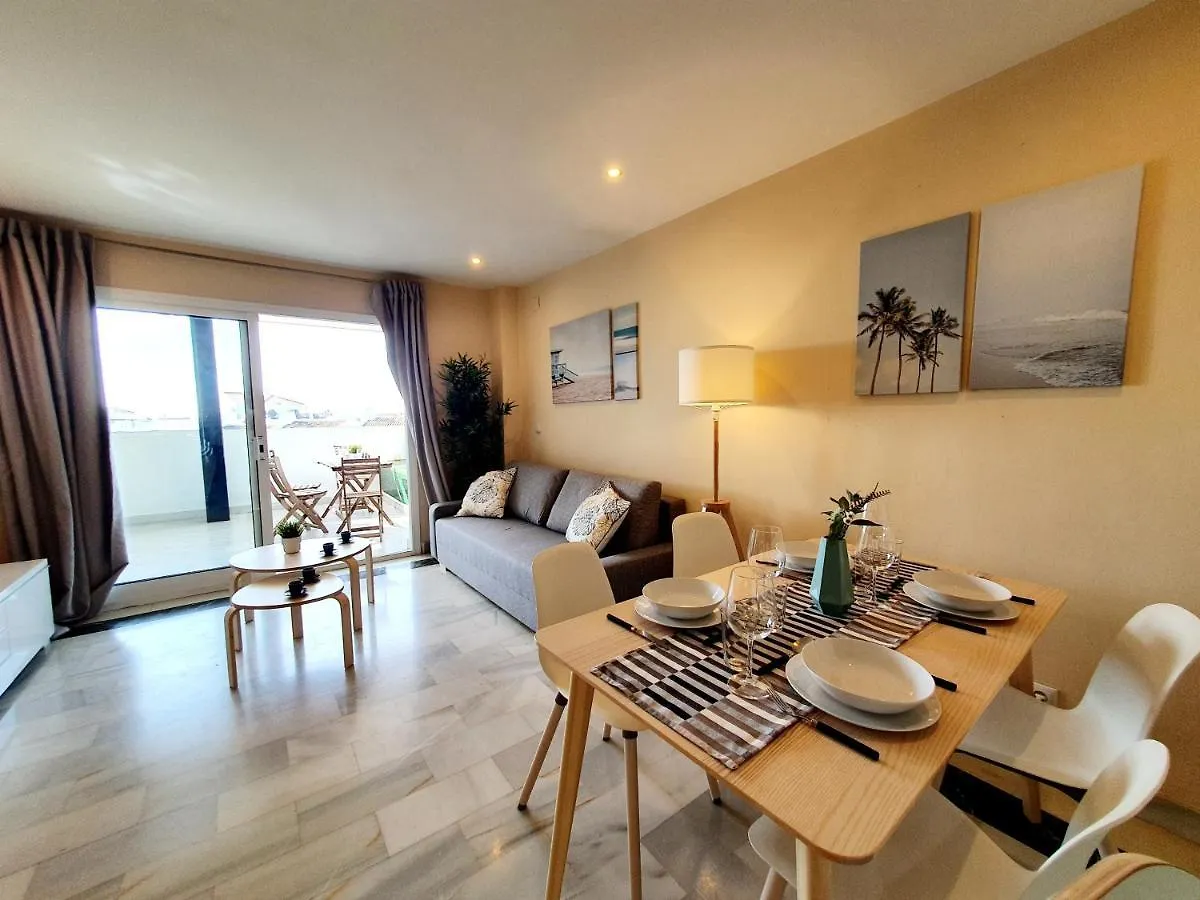 Cozy Apartment On The Beach Sitio de Calahonda Spain