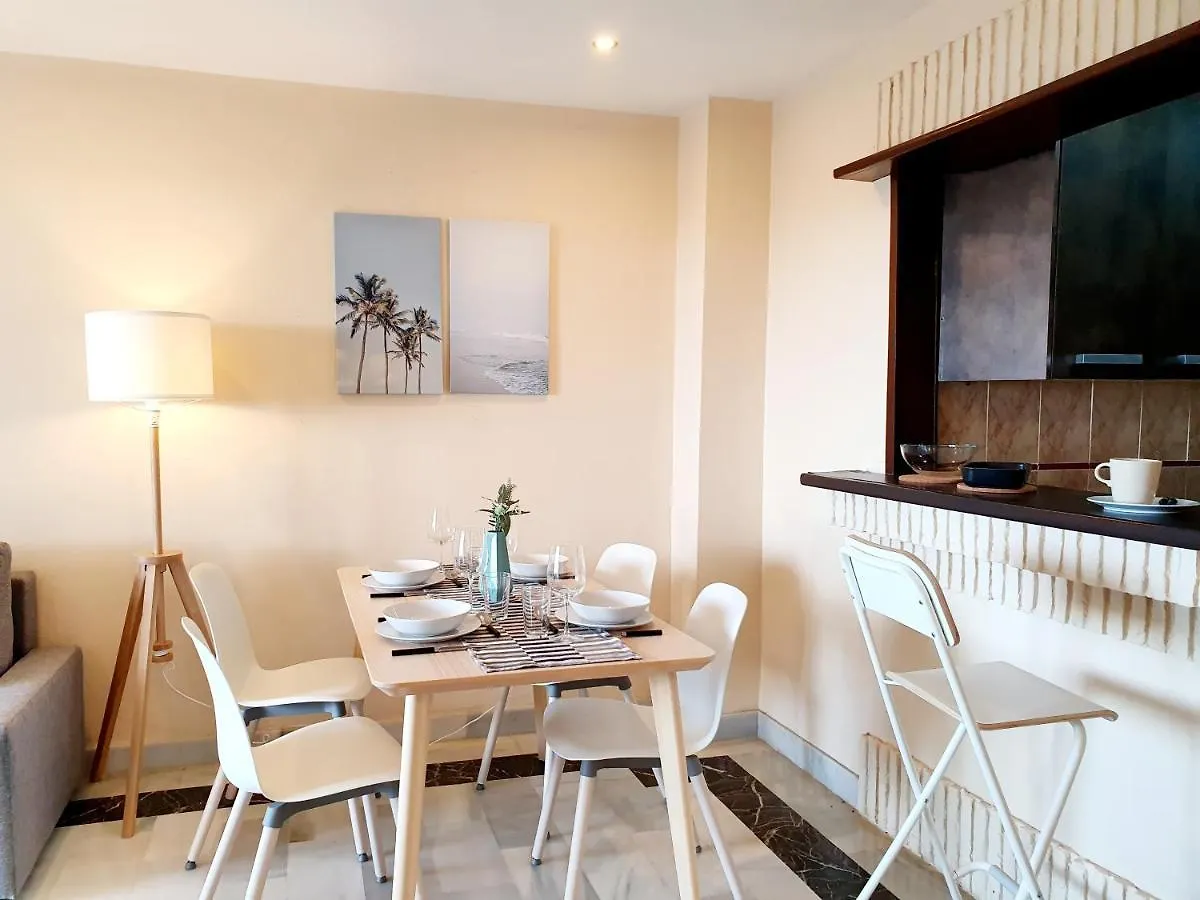 Cozy Apartment On The Beach Sitio de Calahonda