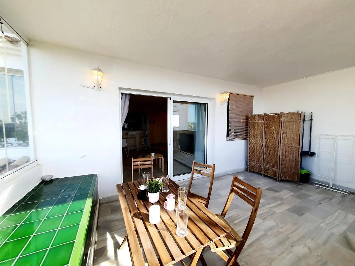 Cozy Apartment On The Beach Sitio de Calahonda