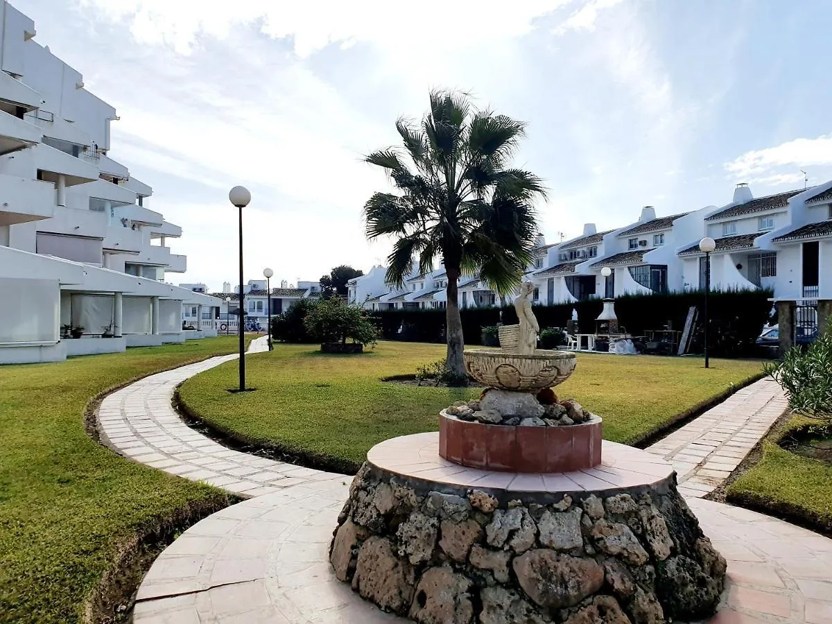 Cozy Apartment On The Beach Sitio de Calahonda