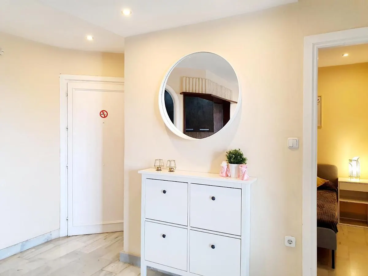Cozy Apartment On The Beach Sitio de Calahonda Spain