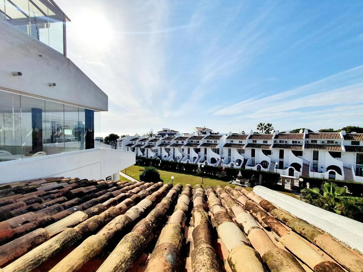 Cozy Apartment On The Beach Sitio de Calahonda