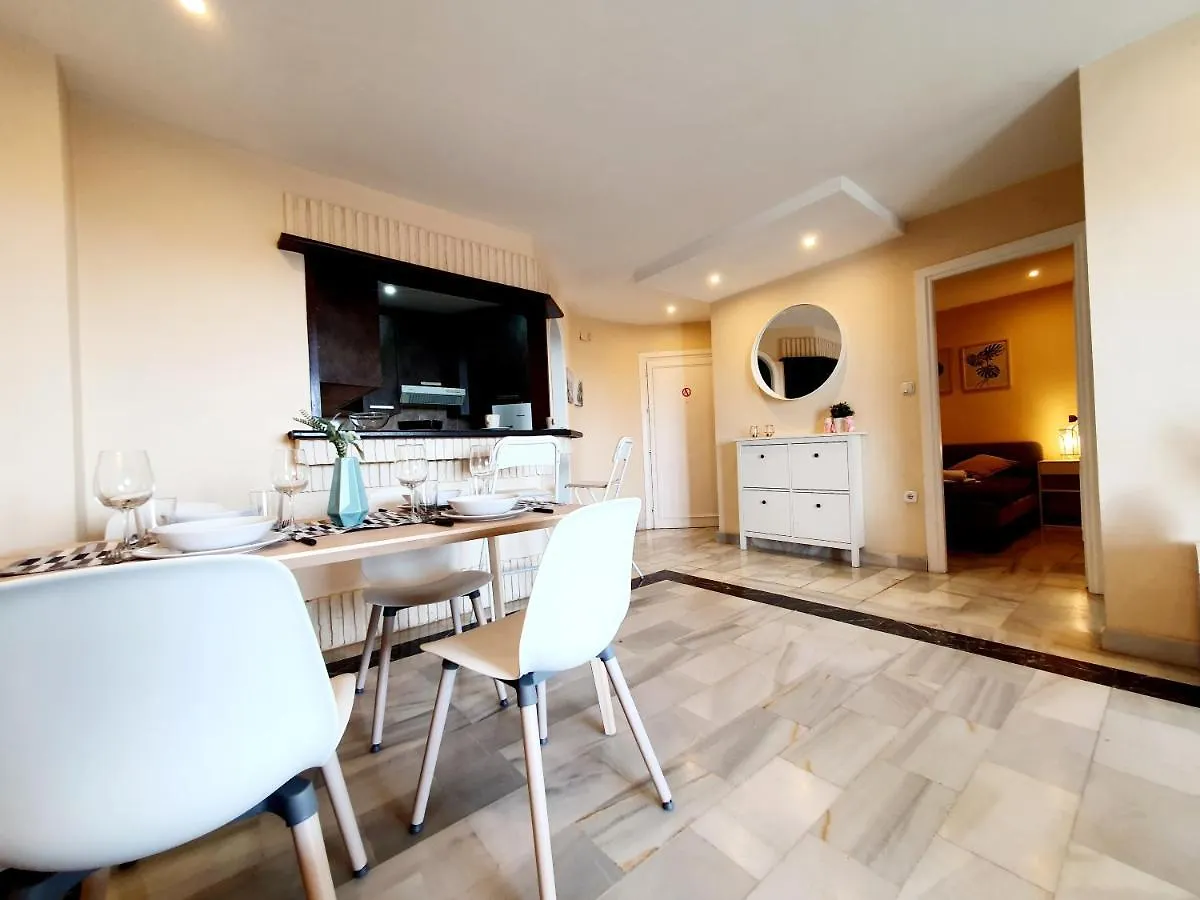 Cozy Apartment On The Beach Sitio de Calahonda