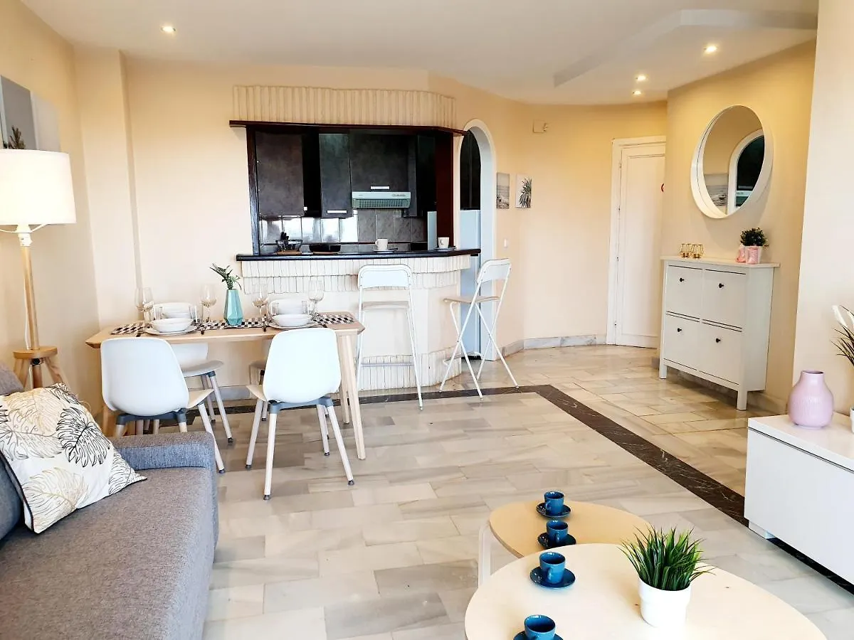 Cozy Apartment On The Beach Sitio de Calahonda