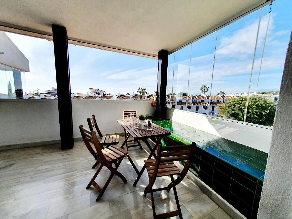 Cozy Apartment On The Beach Sitio de Calahonda Spain