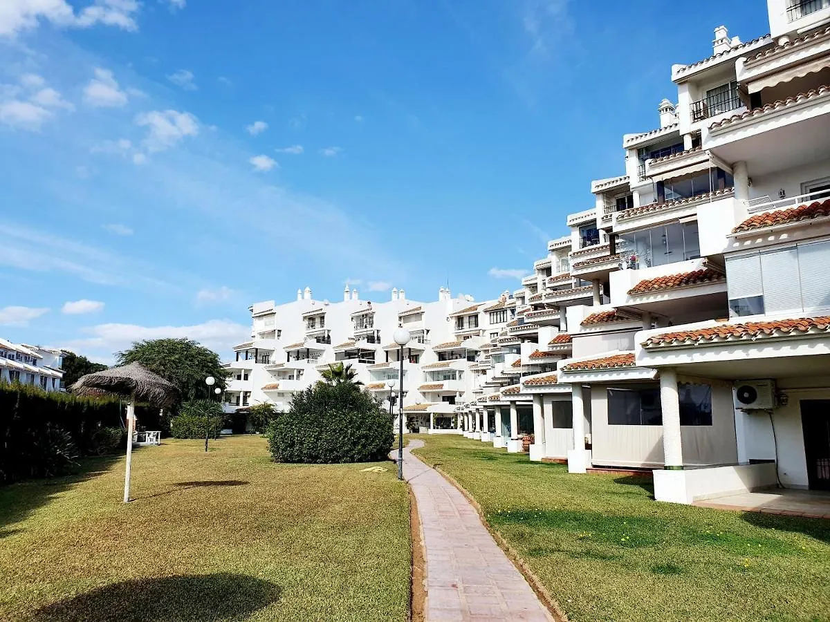Cozy Apartment On The Beach Sitio de Calahonda Spain