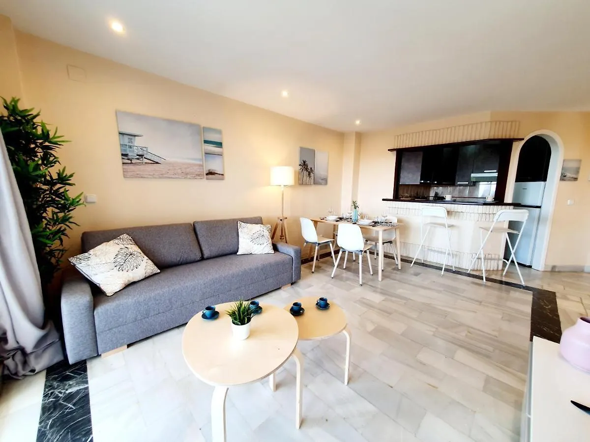 Cozy Apartment On The Beach Sitio de Calahonda