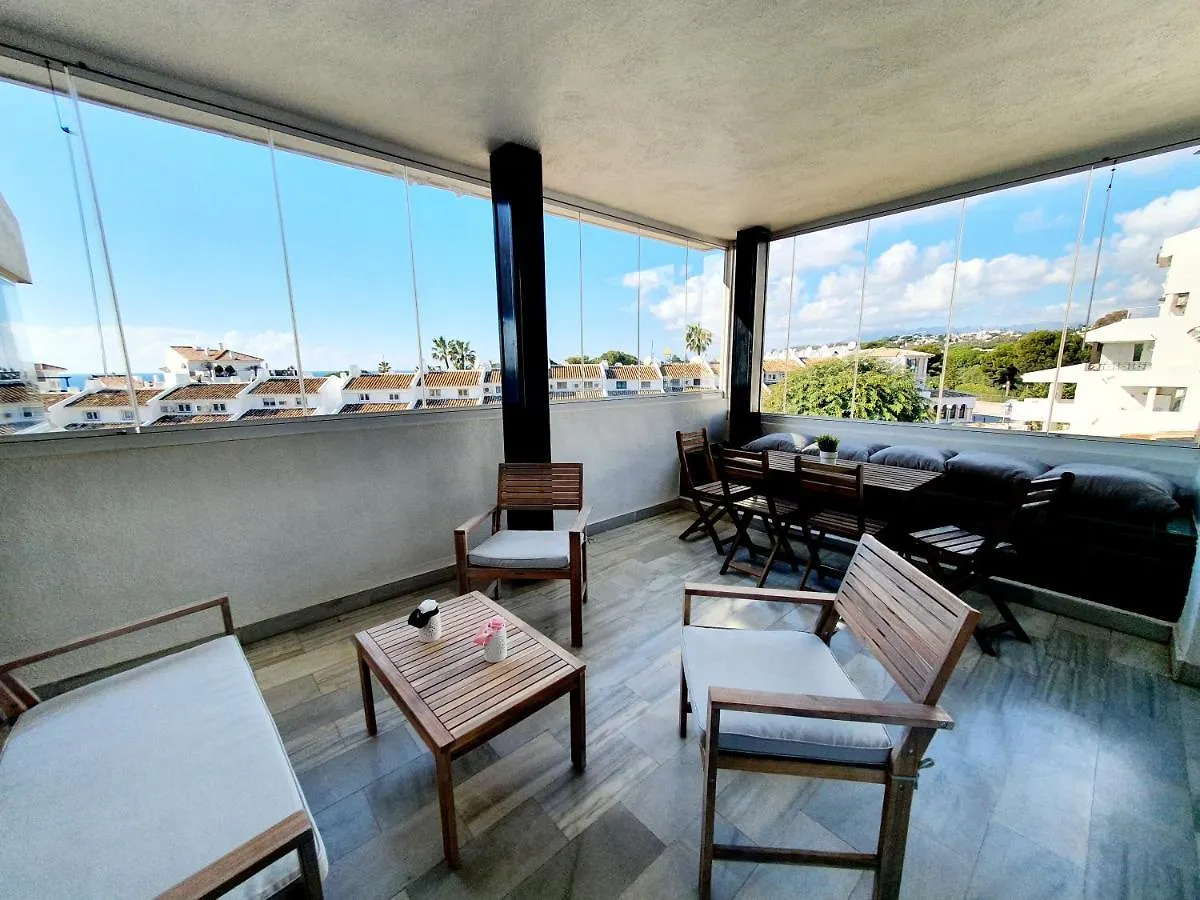 Cozy Apartment On The Beach Sitio de Calahonda 0*,